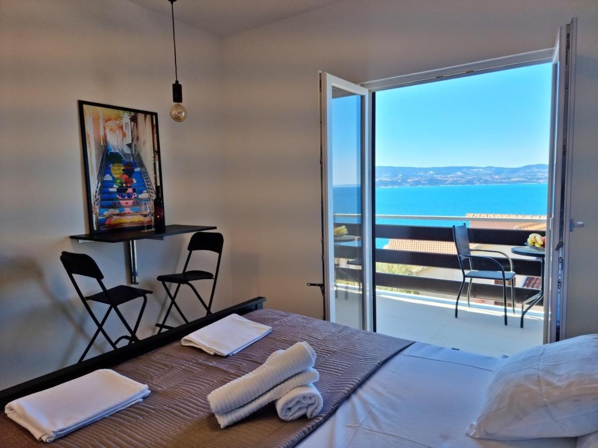 Apartments Slavica Omiš Buitenkant foto